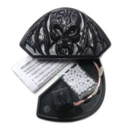 Scarecrow Retractable Fangs - Default Up
