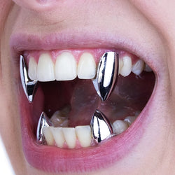 Image of Scarecrow Chrome Werewolf Deluxe Fangs